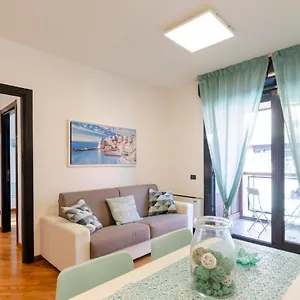 Dock Of The Bay Genova, Stylish In The Heart Of With Air Conditioning, Private Free Garage, Harbour View Genova