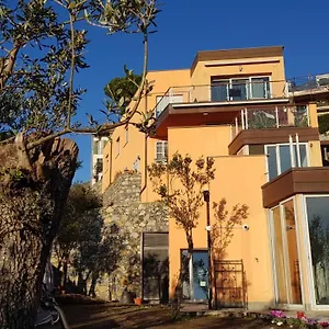 Poggio Degli Ulivi Genua